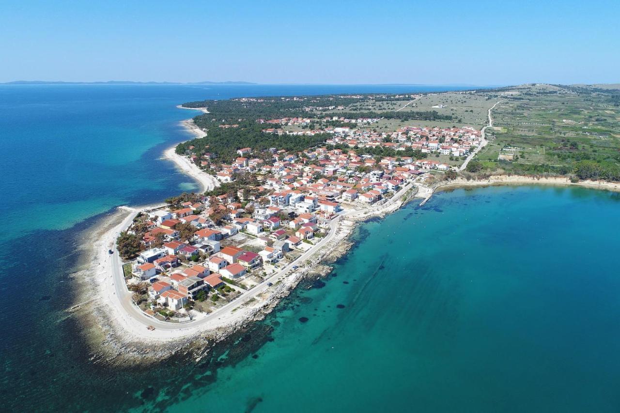 Apartmani Nella Вир Екстер'єр фото